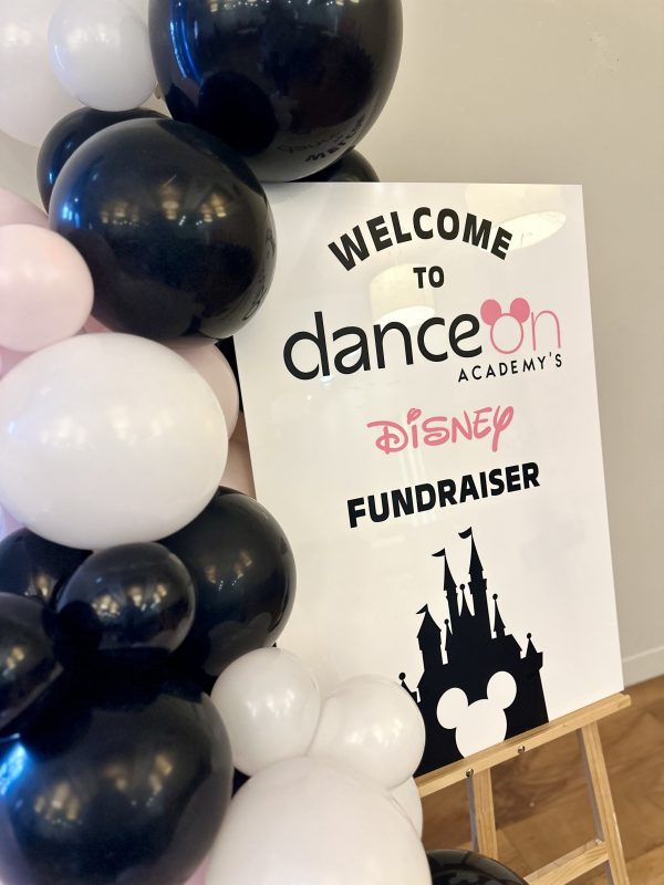 Basic Balloon Welcome Sign Package